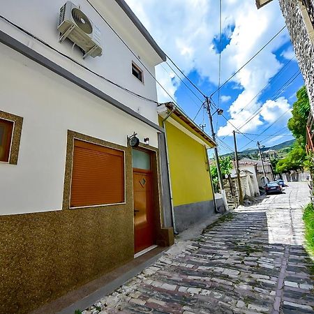 Hotel The Old Town Clock Gjirokastra Zewnętrze zdjęcie