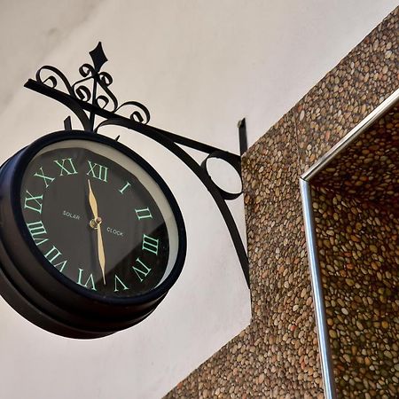 Hotel The Old Town Clock Gjirokastra Zewnętrze zdjęcie